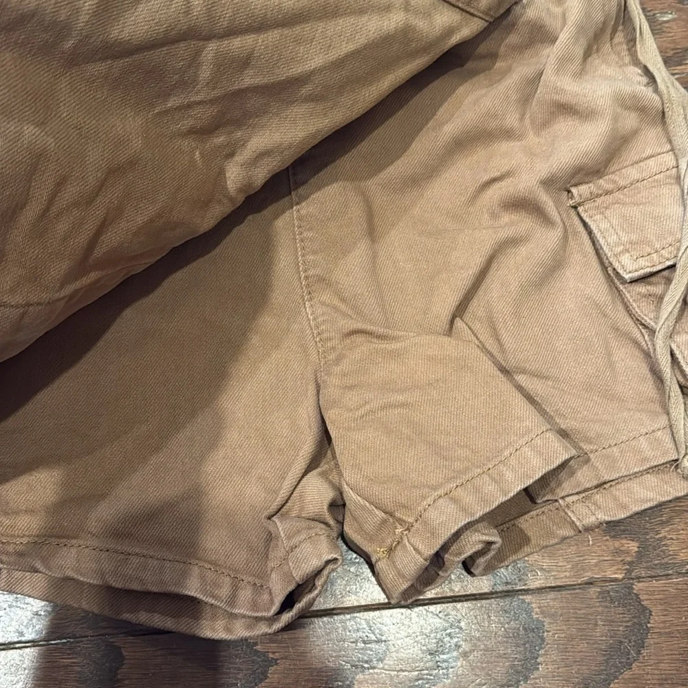 Blank NYC high waist denim cargo skort, size 26